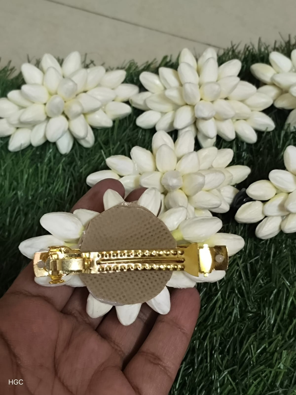 Real Look-Alike Jasmine Clip – Premium Artificial Jasmine Hair Accessory